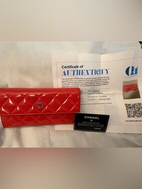 CHANEL Quilted Patent Leather Wallet - Redish Pink